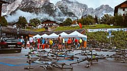 rb-1217-tour-de-friends-ROADBIKE-6167-teaser1