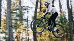 2025 fährt neben Cole Punchard (Kanada) auch die Olympiasiegerin von 2021 fürs Cannondale Factory Racing Team (CFR), die Schweizerin Jolanda Neff hat einen Vertrag mit der Equipe unterschrieben.