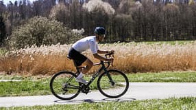 Cube Attain SLX,Rennrad,Action,seitlich