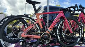 Canyon Aeroad am Teamfahrzeug von Canyon-Sram-zondacrypto