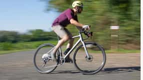 Cube Nuroad SLX,Gravelbike,Test,Action,Fahrer von links