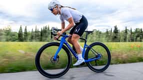 Pinarello X-Serie rechts nach links