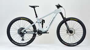 Transalpes E1 - Light-E-MTB aus der Schweiz mit Maxxon-Motor Transalpes E1 - Light-E-MTB aus der Schweiz mit Maxxon-Motor