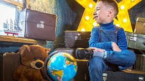 toy sailboat,dream Happy Boy Great Traveler