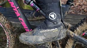 Radfahren bei Regen I Überschuhe I Endura Radfahren bei Regen I Überschuhe I Endura