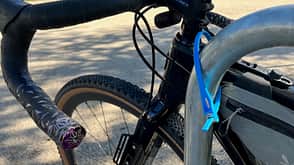 Bikepacking Essentials I Hiplok Minischloss Bikepacking Essentials I Hiplok Minischloss