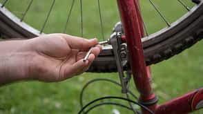 tool,handtool,hand,Hand,Allen key,Tool,Hand tool,Wheel,Bike,Bicycle,Repairs,Maintenance,Skill,Spokes,Brake,Machinery,Adjustment,Hex key,Tighten,Loosen Using Hand Tools