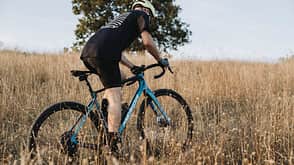 Gravelbike,Merida, Silex,Seitlich von hinten,Actionfoto Gravelbike,Merida, Silex,Seitlich von hinten,Actionfoto
