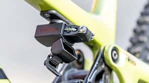 On-Board-Tools sind die perfekten Werkzeug-Begleiter auf Tour - und lassen sich perfekt an modernen Mountainbikes befestigen. On-Board-Tools sind die perfekten Werkzeug-Begleiter auf Tour - und lassen sich perfekt an modernen Mountainbikes befestigen.