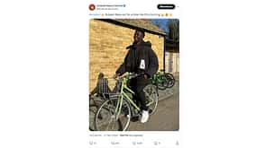 Radfahrende Fußballer, Bukayo Saka Radfahrende Fußballer, Bukayo Saka