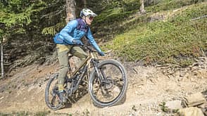 Mountainbiker auf dem Trail Mountainbiker auf dem Trail