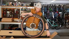 Unboxing Versenderbike Canyon Werkstatt Unboxing Versenderbike Canyon Werkstatt