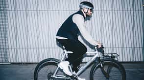 Sweet Protection VIZ HW26,Fahrradhelm,Actionfoto,schwarzer VIZ-Helm Sweet Protection VIZ HW26,Fahrradhelm,Actionfoto,schwarzer VIZ-Helm