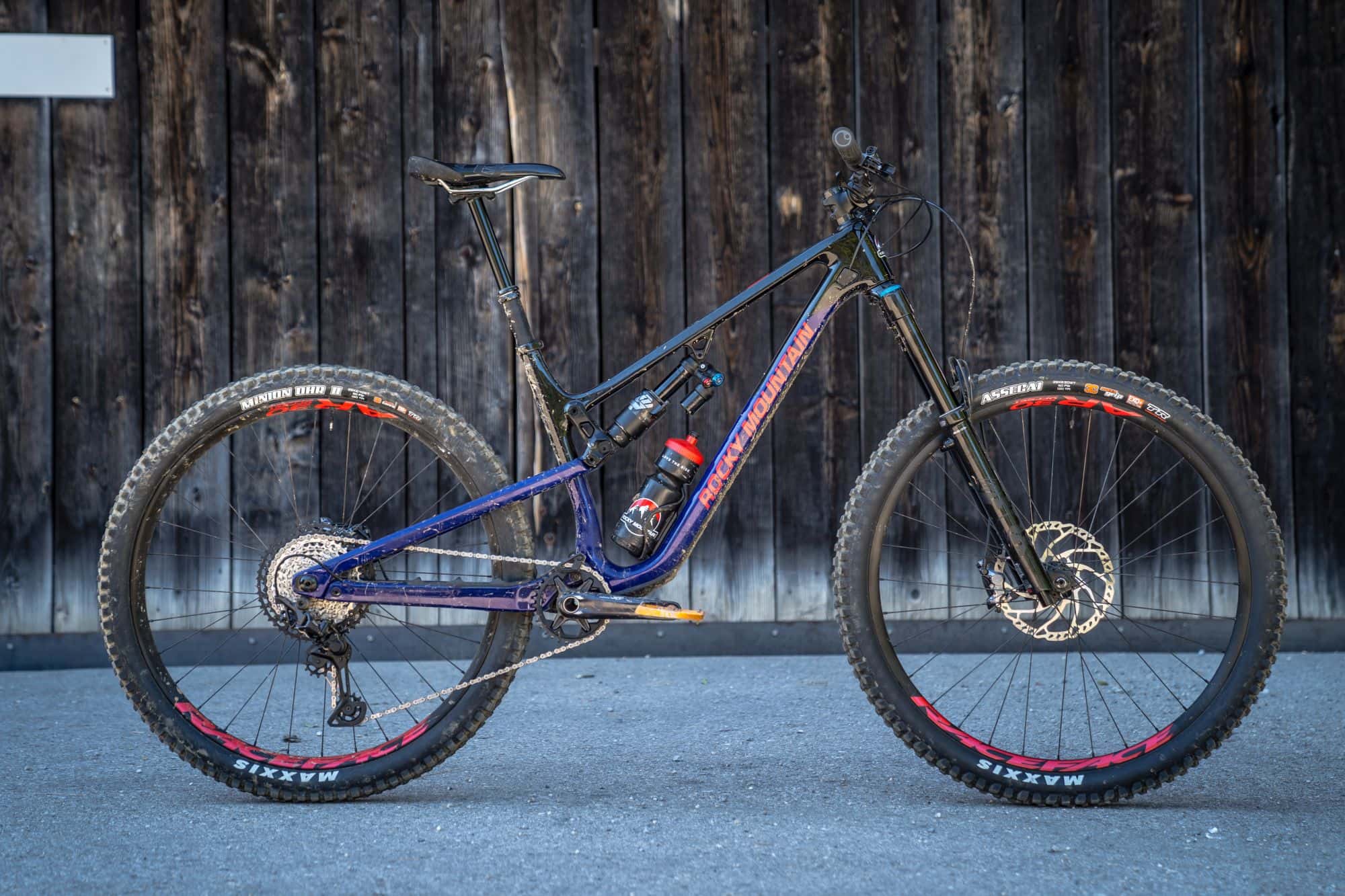 Mountain Bicycles Rocky Mountain Altitude C50 2018 2018 Rocky