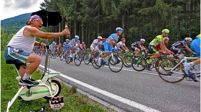 RB CEWE Fotowettbewerb 2013 Leserfotos Josef Hinterleitner - Lesertext: \"Gemma, gemma\" fotografiert bei der Österreich - Rundfahrt 2012 in Hollenstein

\"yes\" Siegesfreude bei einem int. Behinderten - Radrennen x neu