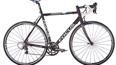 RB-0612-Einsteiger-Rennraeder-Focus Variado 1.0