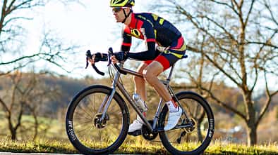 rb-0118-titan-rennraeder-test-falkenjagd-aristos-rs-disc-action-BO (jpg)