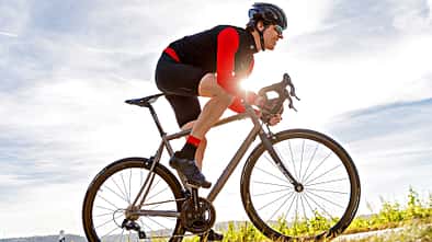 rb-0118-titan-rennraeder-test-kocmo-roadmaster-action-BO (jpg)