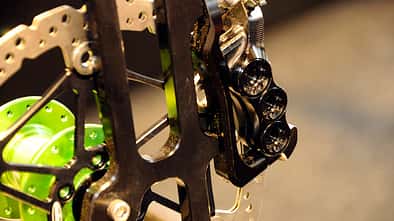 MB_Hope_Tech 3 V6 Ti_as_002 (jpg)