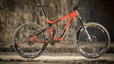mb-0617-giant-reign-advanced-1-daniel-geiger (jpg)