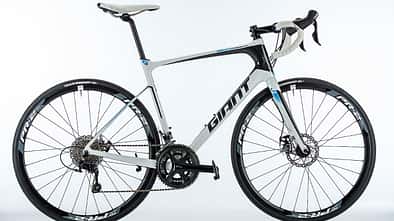 rb-0716-einzeltest-giant-defy-advanced-2-ltd-bjoern-haenssler (jpg)