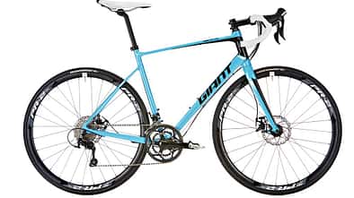 rb-0516-einsteiger-renner-giant-defy-disc-ltd-benjamin-hahn (jpg)