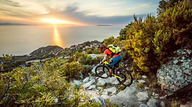 MB 0418 Trailguide Elba Teaser