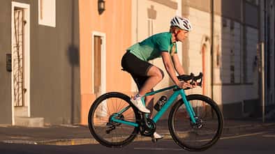 rb-2017-canyon-Endurace_WMN_CF_SL_2-TEASER