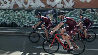 rb-2016-canyon-endurace-cf-slx-Rad_Race_3-TEASER (jpg)