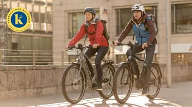 E-Bike Fahrer in der Stadt