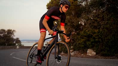 Canyon Ultimate CFR 2023 - Neues leichtes Rennrad aus Koblenz- Fotos von Simon Gehr