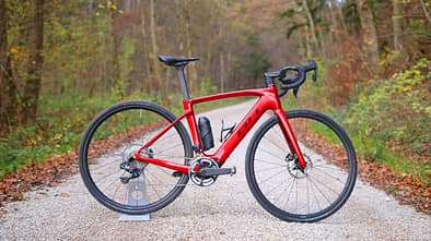 E-Gravelbike I Test BH Core GravelX Carbon Pro 2.7 I Seitenansicht
