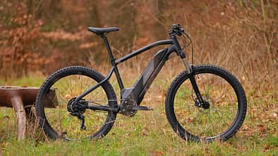 E-Mountainbike I Test Decathlon Rockrider E-St 500 I Seitenansicht