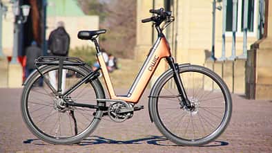 City E-Bike I Test Qwic Mira Tour I Seitenansicht