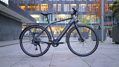 E-Urbanbike Decathlon Elops LD 500 E HF Draufsicht von rechts