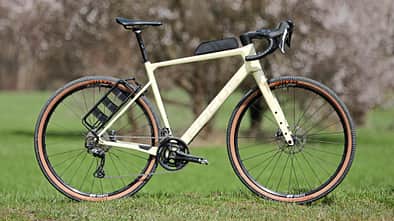 Gravelbike,Focus Atlas carbon 8.8,Seitenansicht