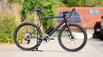 E-Rennrad Urwahn Straßenfalke