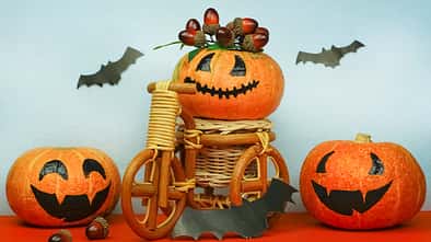 Halloween pumpkins, acorns and paper bats