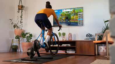 Zwift Rennrad Indoortraining Smarttrainer Rolle