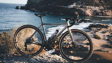 Gravel Camp Calabardina,Ansicht vor Meer,Küste