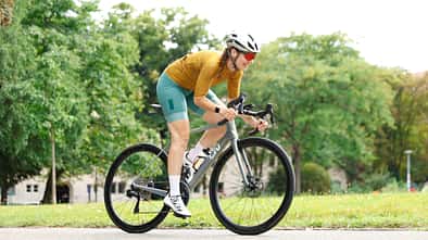 Liv Langma Advanced Pro 1,Rennrad,Frauenradsport,Test,Action,seitlich,Fahrerin