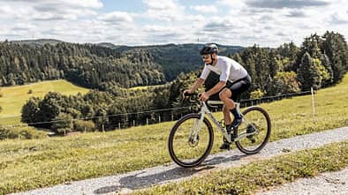 Megamo Silk AXS 05,Gravelbike,Test,Action,Hügellandschaft,Weg