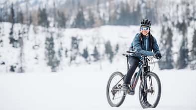 Fahrradfahren im Winter macht glücklich