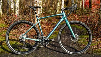 Gravelbike,Carver Gravel 230,Test,Bäume,Seitenansicht