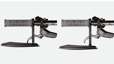 Das neue Crankbrothers-Guardian-Integrated-Handguard-Kit ist vertikal und horizontal verstellbar und mithilfe eines Spacers kann man sogar den Abstand zum Lenker verstellen.
