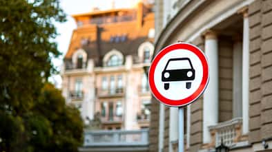 Autofreie Straßen Paris, Durchfahrt Verboten Schild 