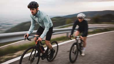 Löffler,Rennradkollektion 2025,Action,Leitplanke,Jacke in Front