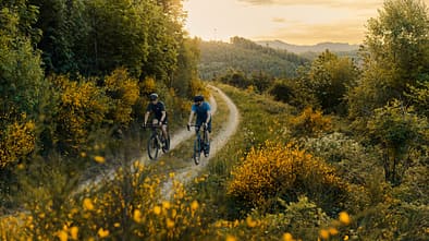 Gravelbiken im Sauerland,Sonne Hintergrund