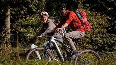 Das Focus Jarifa² ist ein E-Hardtail für erste Trailkilometer und ausgedehnte Touren.