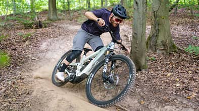 Wir testeten das Decoy Core 4 auf unseren Hometrails rund um Stuttgart, aber auch in den Alpen auf Flow-, Technik- und Jumptrails. Wir testeten das Decoy Core 4 auf unseren Hometrails rund um Stuttgart, aber auch in den Alpen auf Flow-, Technik- und Jumptrails.